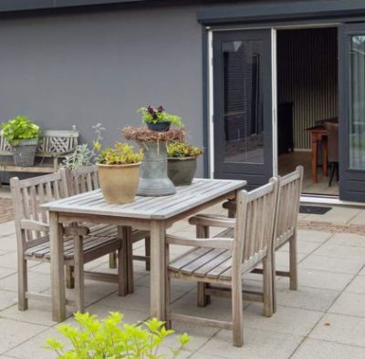 gastenverblijf-huissen-terras